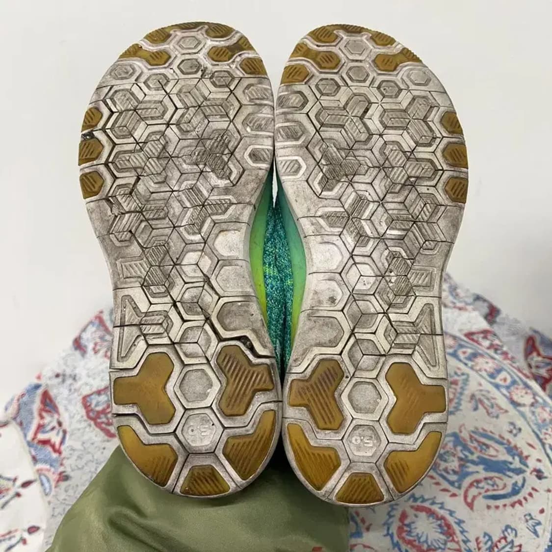 나이키 프리런 런닝화 운동화 235 E01330 상품이미지4