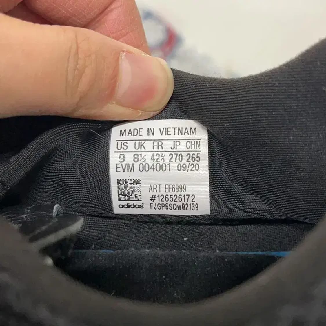 아디다스 오즈위고 코어 블랙 운동화 270 E01338 상품이미지5