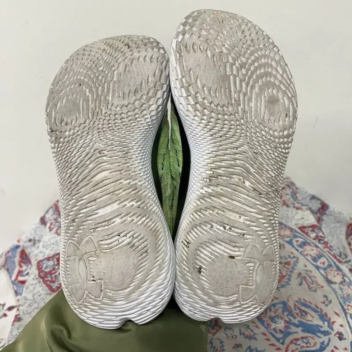 언더아머 UA 플로우 벨로시티 윈드 러닝화 운동화 250 E01345 상품이미지4