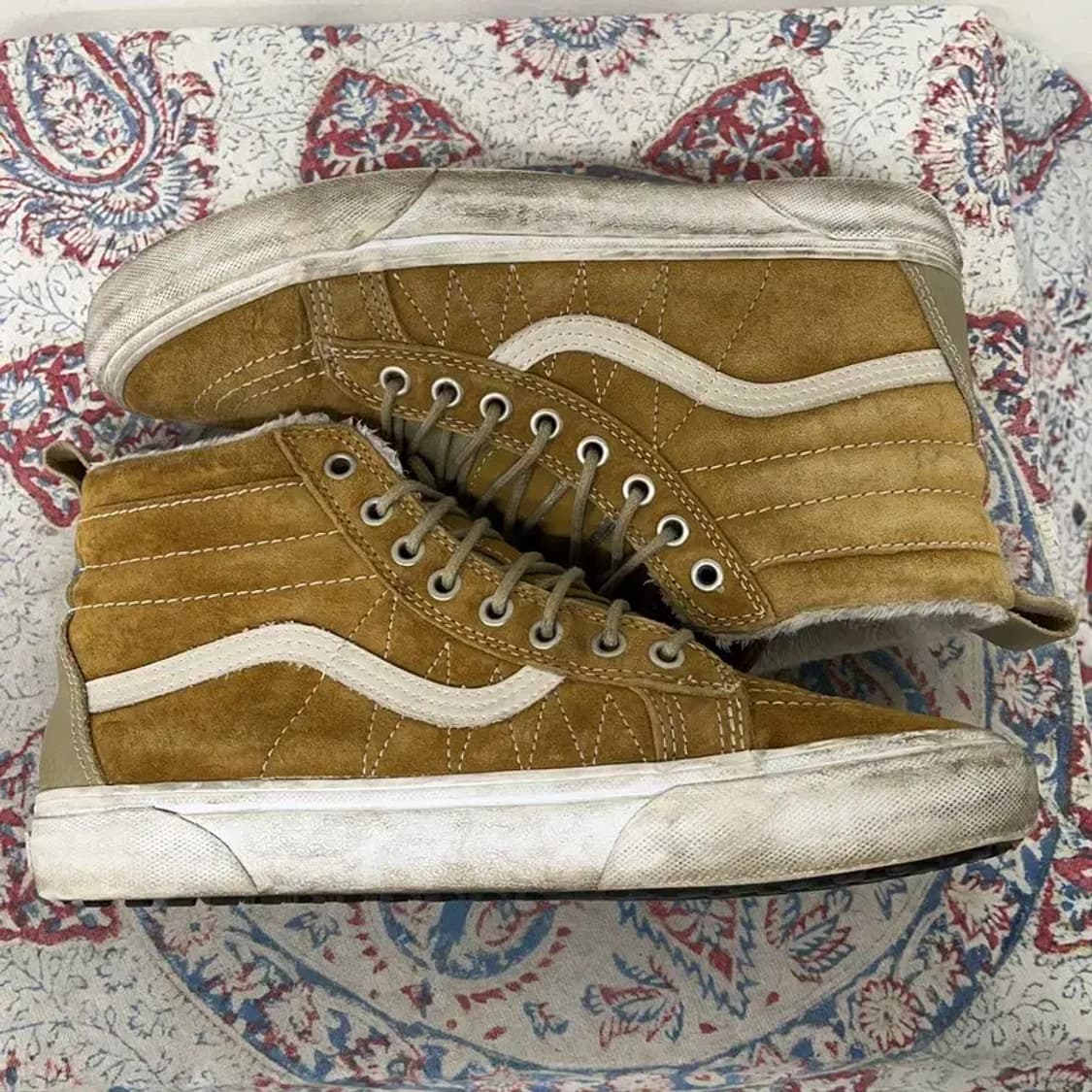 반스 스웨이드 털부츠 하이 스니커즈 270 E01346 상품이미지3