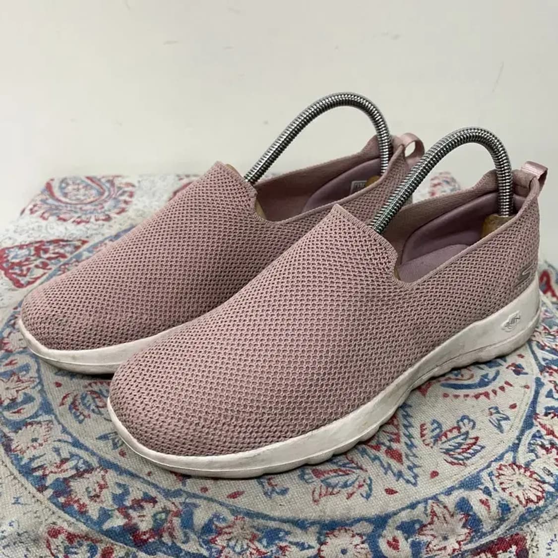 스케쳐스 고워크 조이 슬립온 캐주얼화 235 E01357 상품이미지1