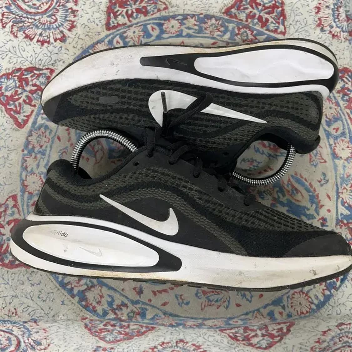 나이키 저니 런 남성 로드 런닝화 운동화 240 E01362 상품이미지3