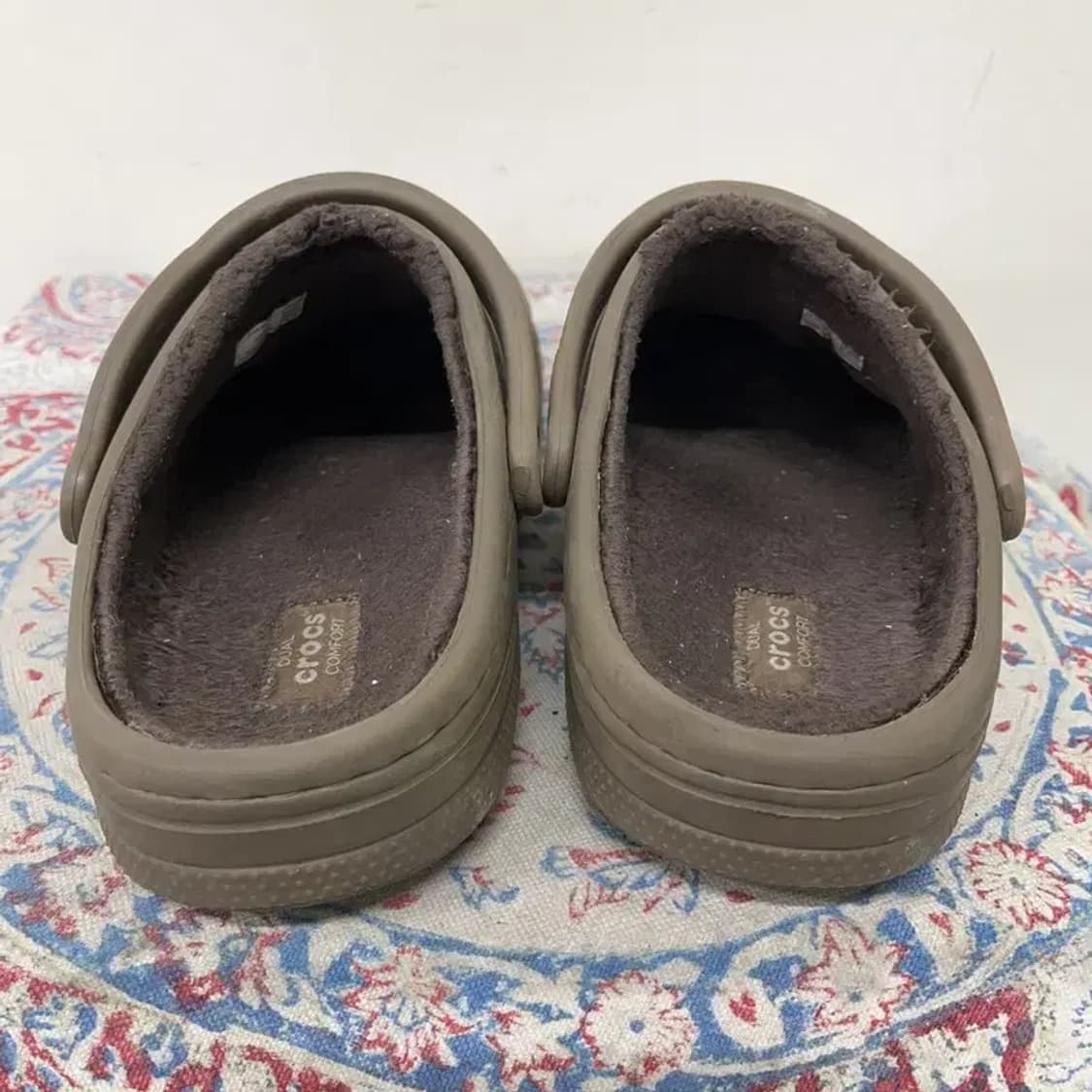 크록스 윈터 클로그 슬립온 털슬리퍼 W9 E01376 상품이미지2