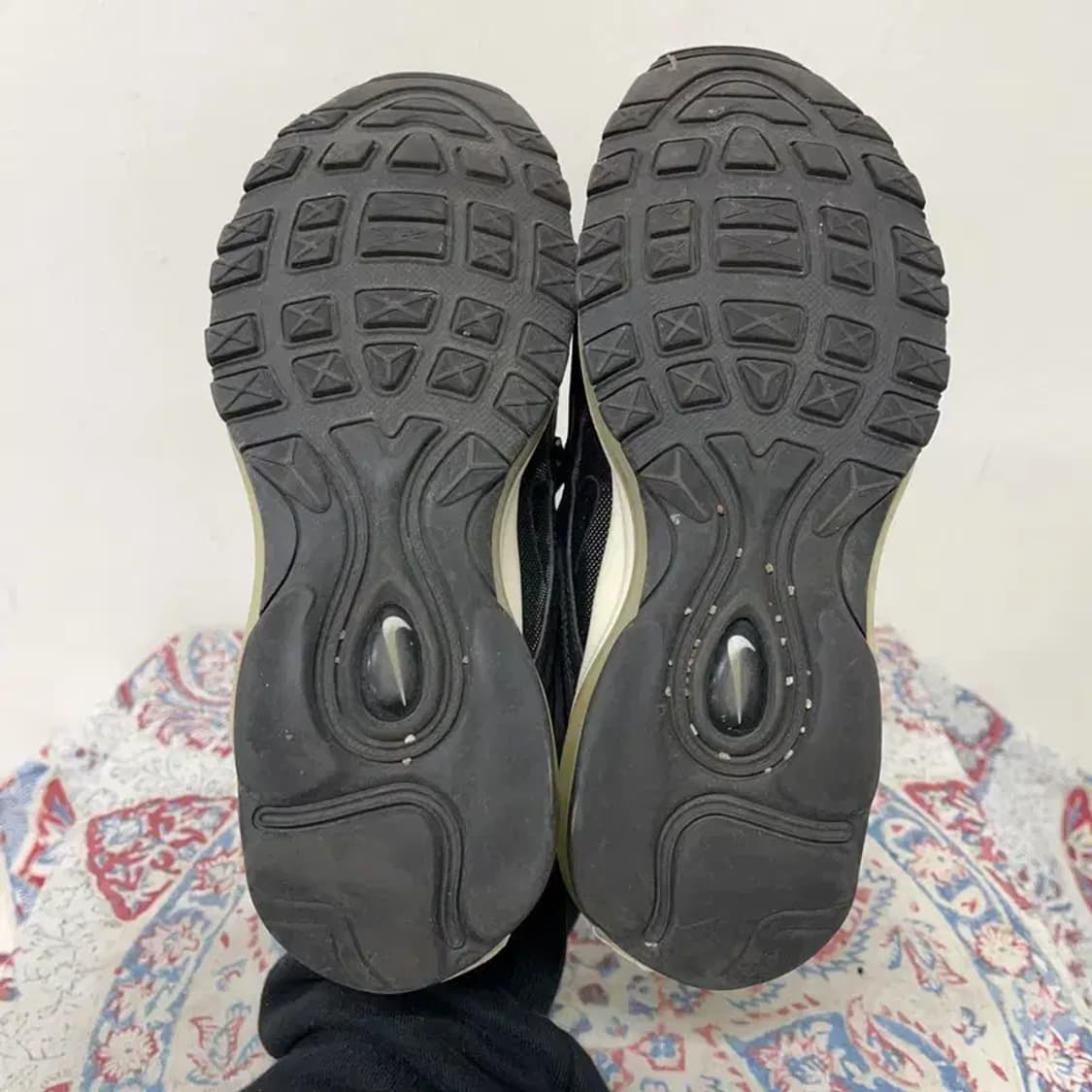 나이키 에어맥스 97 검흰 운동화 런닝화 235 E01366 상품이미지4