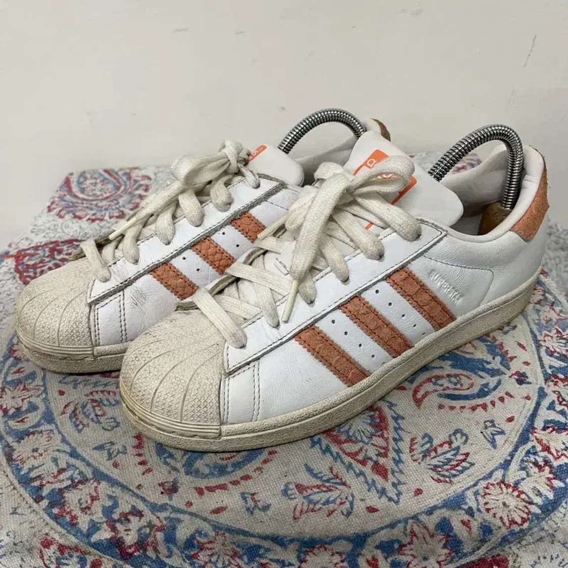 아디다스 슈퍼스타 살구 스니커즈 235 E01371 상품이미지1