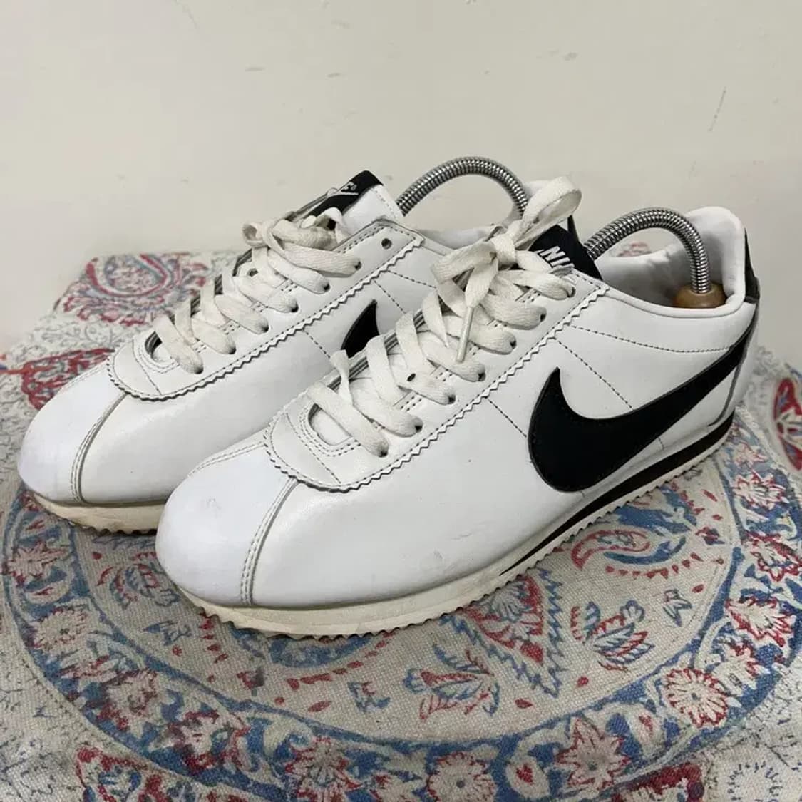 나이키 코르테즈 흰검 스니커즈 260 E01373 상품이미지1