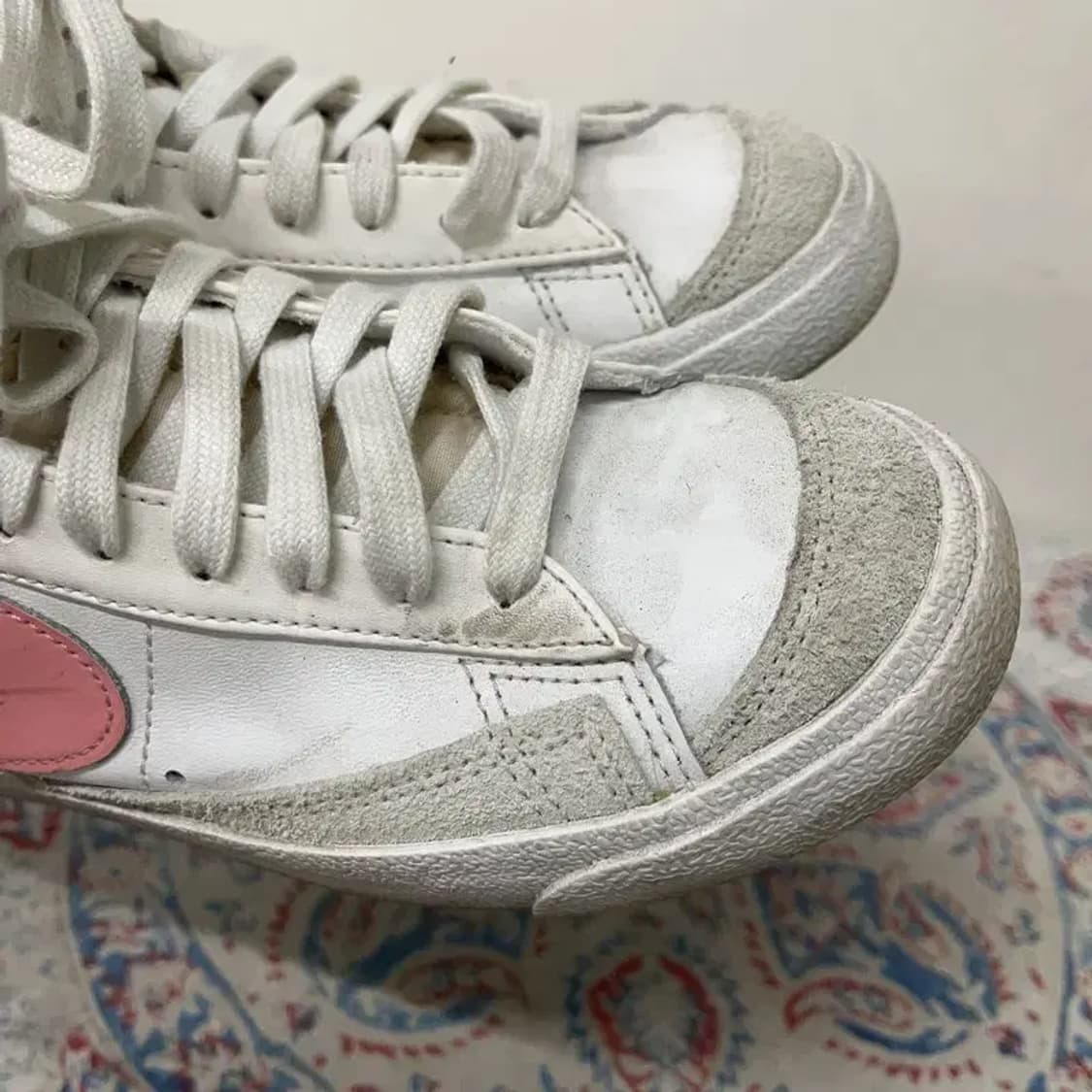 나이키 블레이저 미드 77 화이트 앤 핑크 스니커즈 240 E01396 상품이미지6