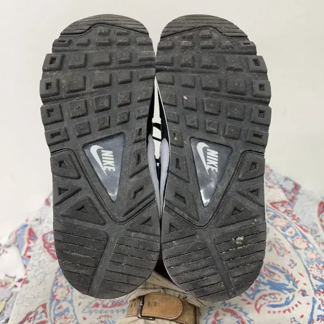 나이키 에어맥스 커맨드 여성 스니커즈 235 E01404 상품이미지4