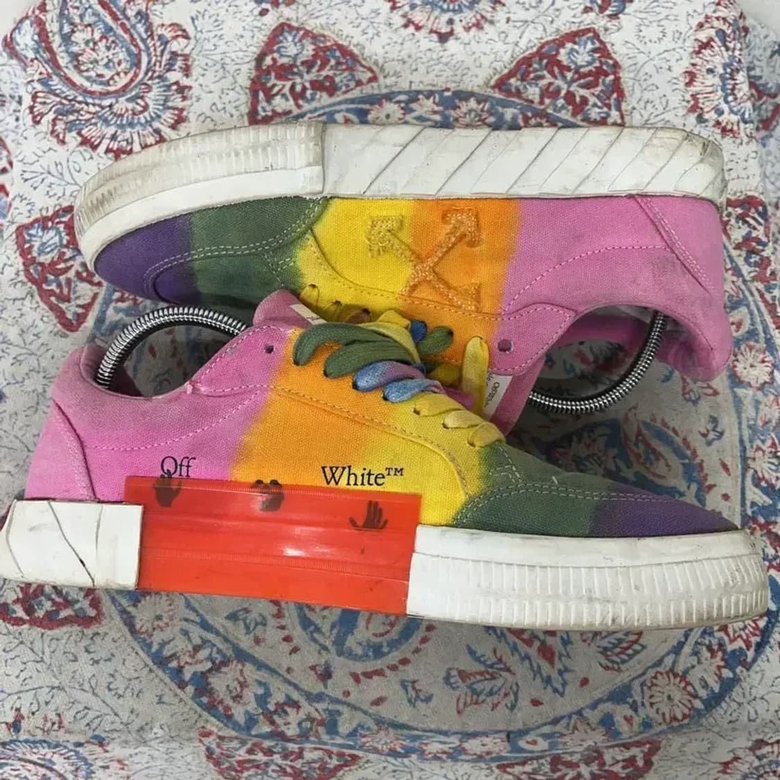 오프화이트 애로우 로우 벌크 스니커즈 운동화 42 E01421 상품이미지3