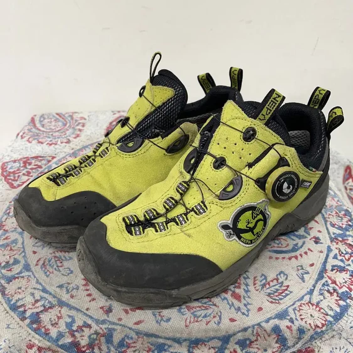 네파 보아 다이얼 트레킹화 등산화 230 E01425 상품이미지1