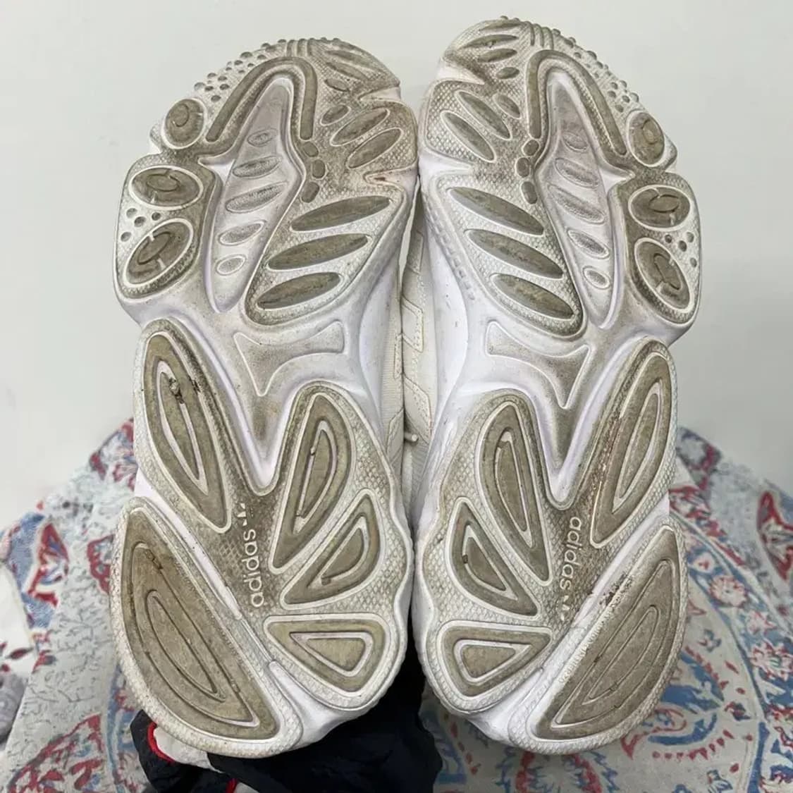 아디다스 오즈위고 퓨어 스니커즈 265 E01429 상품이미지4