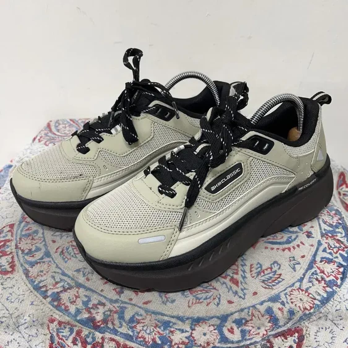 아키클래식 범퍼 트레이너 페일 라이트 그린 스니커즈 250 E01439 상품이미지1