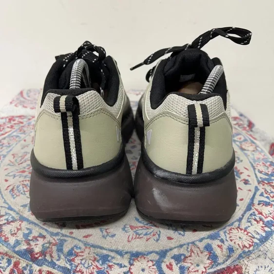 아키클래식 범퍼 트레이너 페일 라이트 그린 스니커즈 250 E01439 상품이미지2