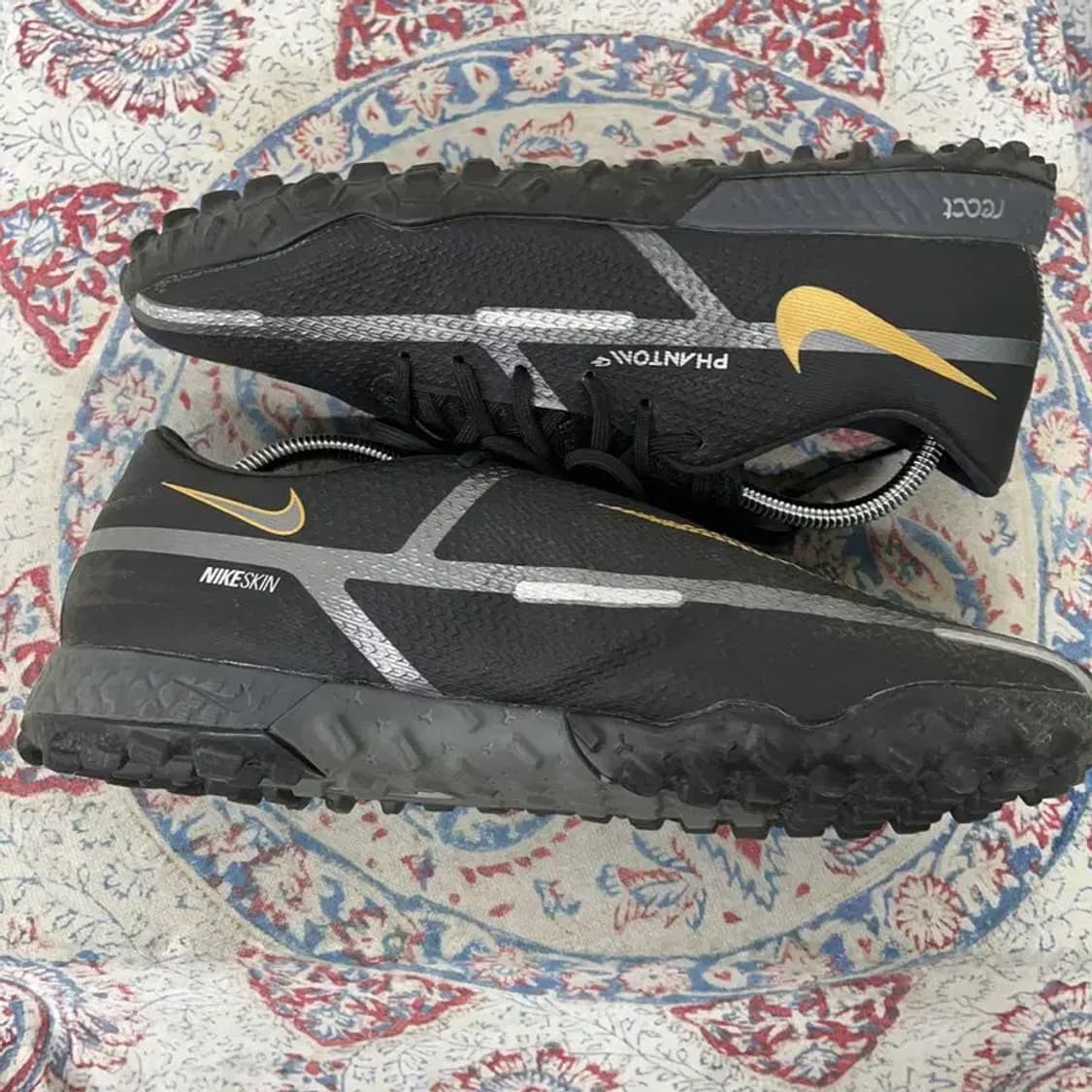 나이키 리액트 팬텀 GT2 프로 TF 풋살화 265 E01444 상품이미지3