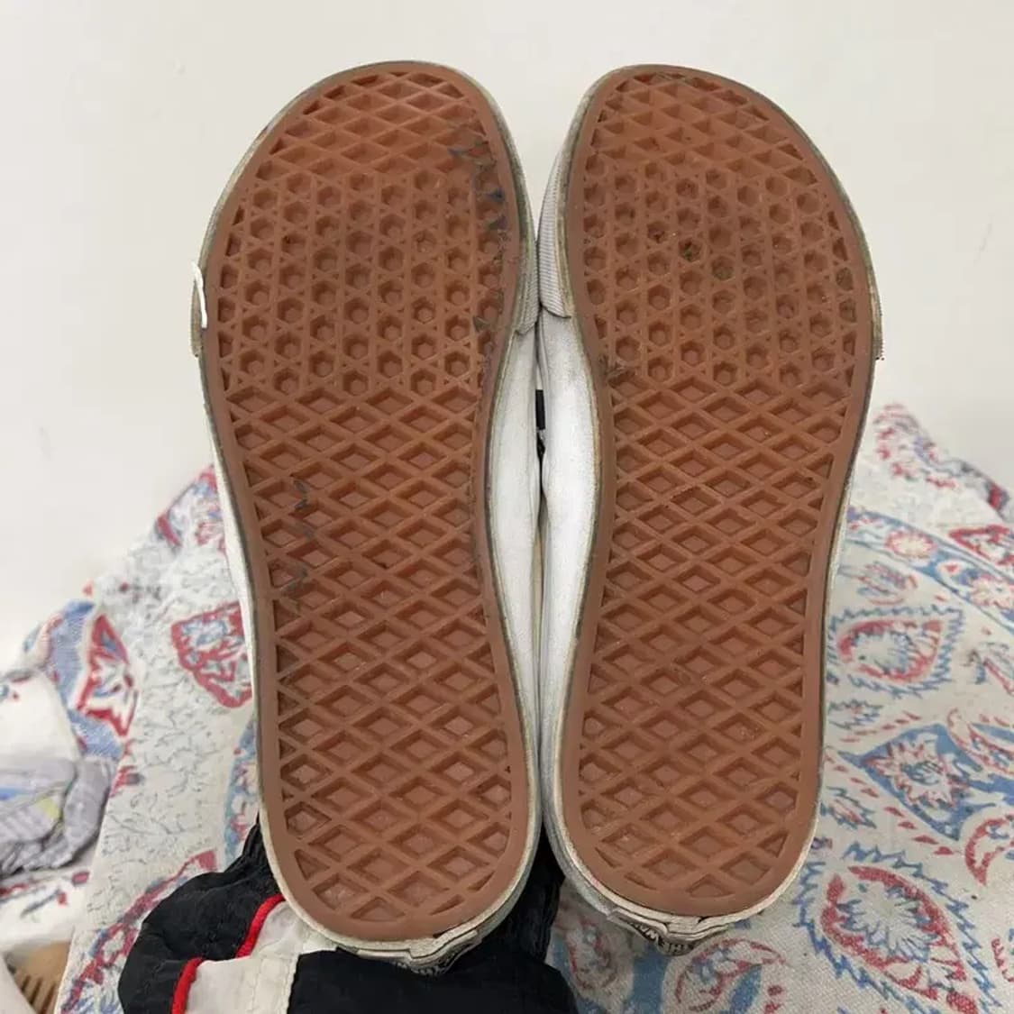 반스 체커보드 뮬 스니커즈 240 E01448 상품이미지4