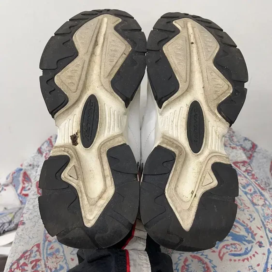 다이나핏 쿼츠 라이트닝 스니커즈 운동화 245 E01451 상품이미지4