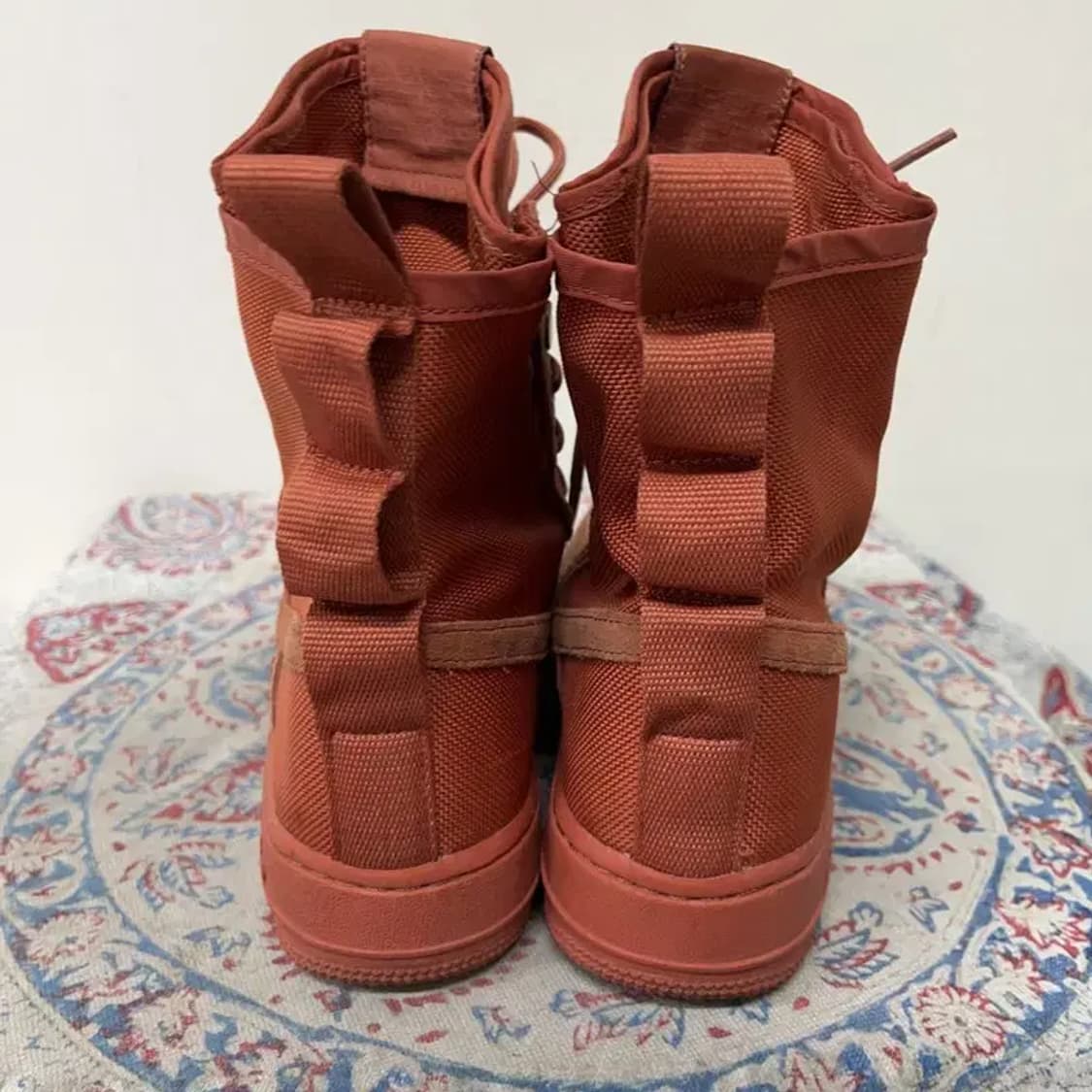 나이키 SF 에어포스 1 하이 더스티 피치 스니커즈 250 E01474 상품이미지2