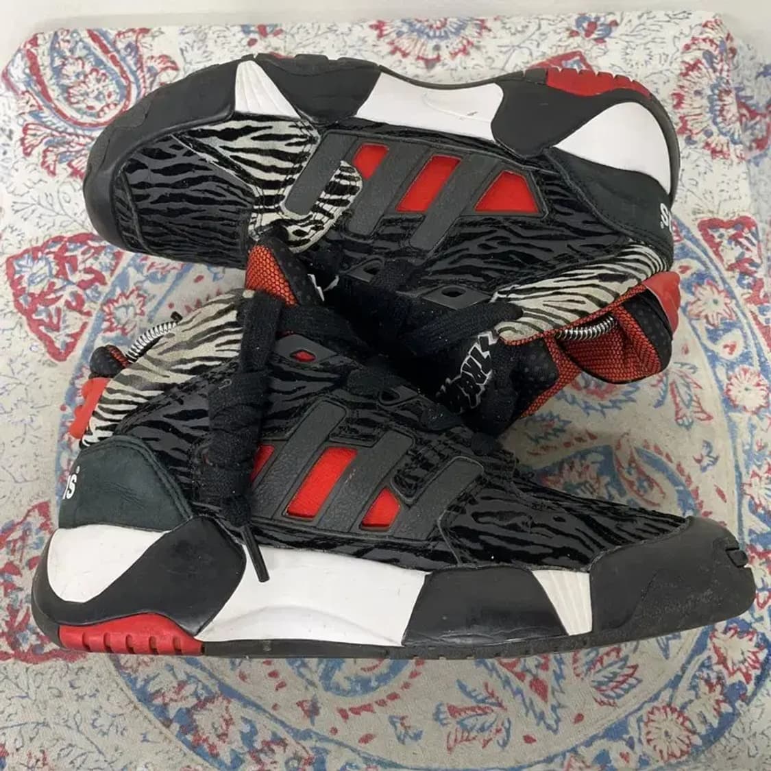 아디다스 스트리트볼 농구화 스니커즈 235 E01513 상품이미지3