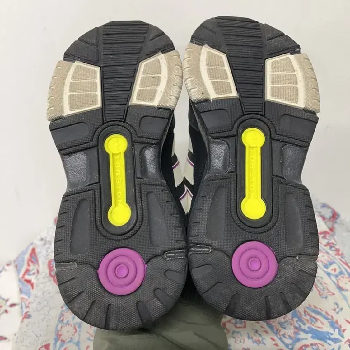 아디다스 레트로피 F90 운동화 스니커즈 230 E01514 상품이미지4