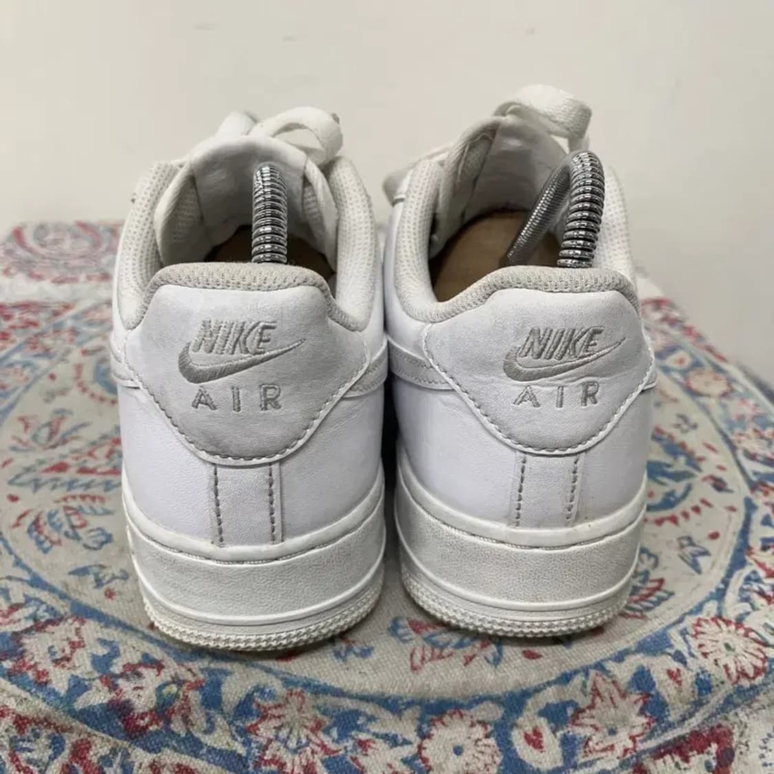 나이키 에어포스1 07 올백 스니커즈 245 E01542 상품이미지2