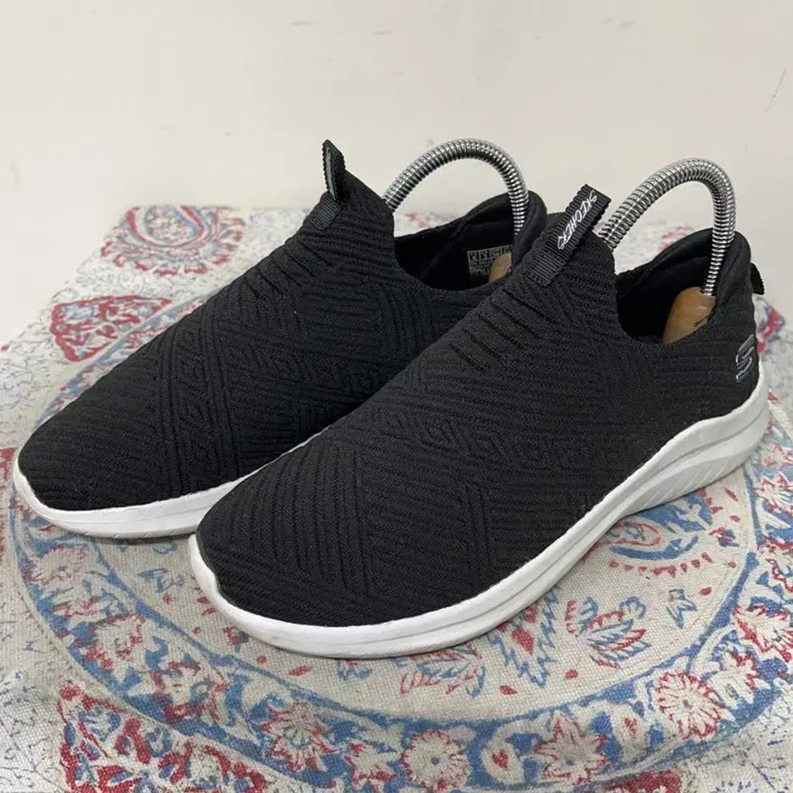 스케쳐스 울트라 플렉스 3 슬립온 230 E01613 상품이미지1