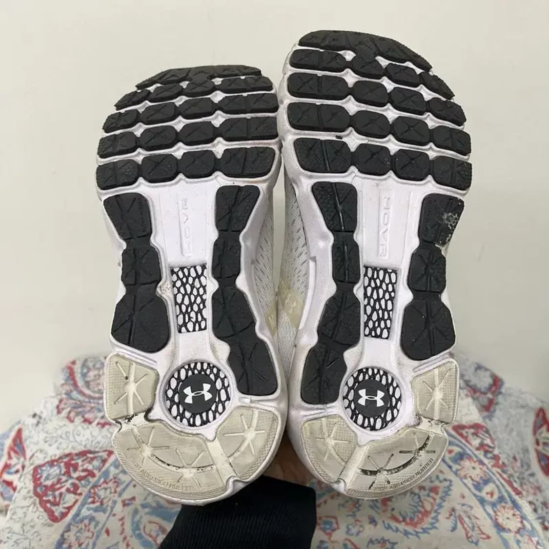 언더아머 호버 인피니트2 운동화 235 E01617 상품이미지4