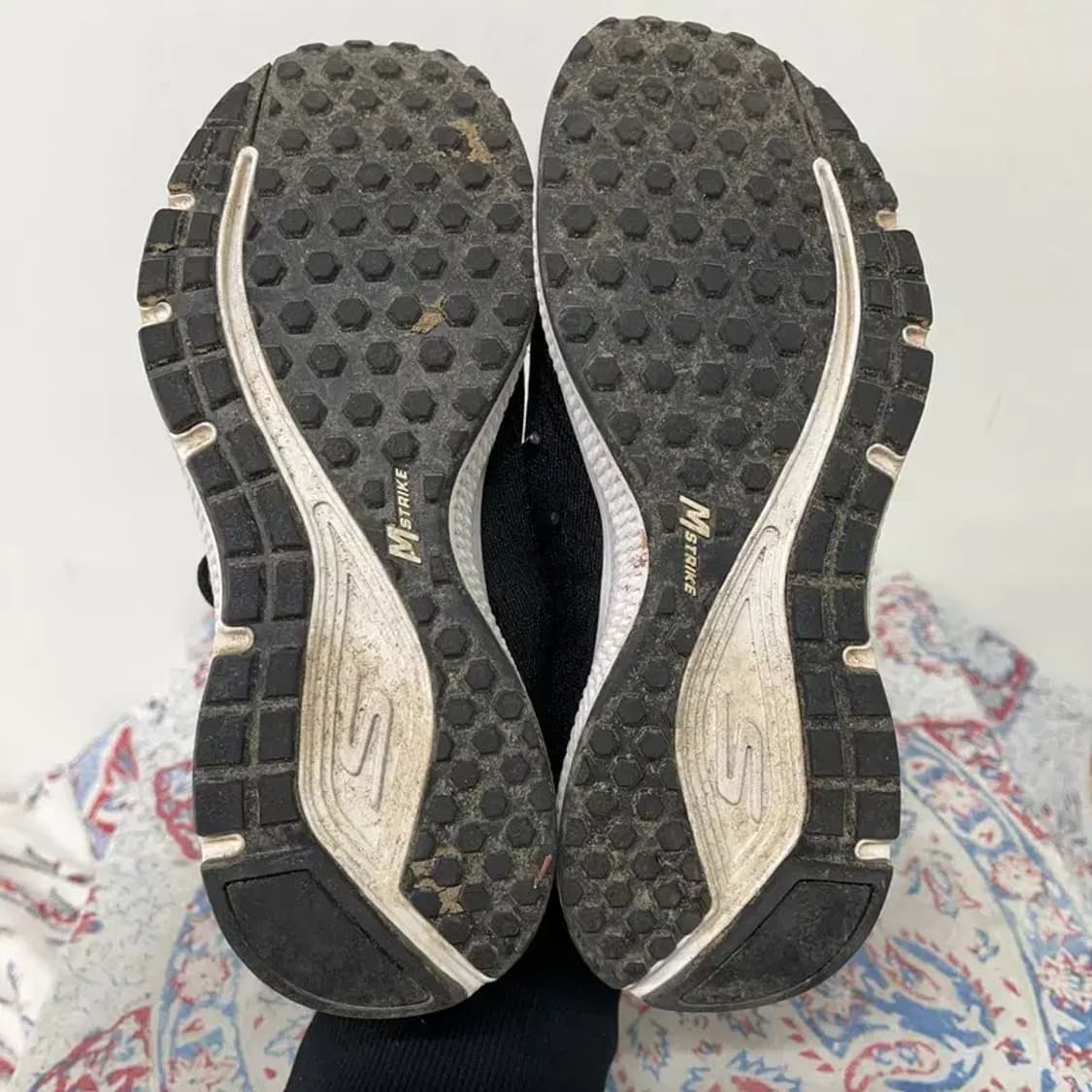 스케쳐스 고런 컨시스턴트 운동화 225 E01626 상품이미지4