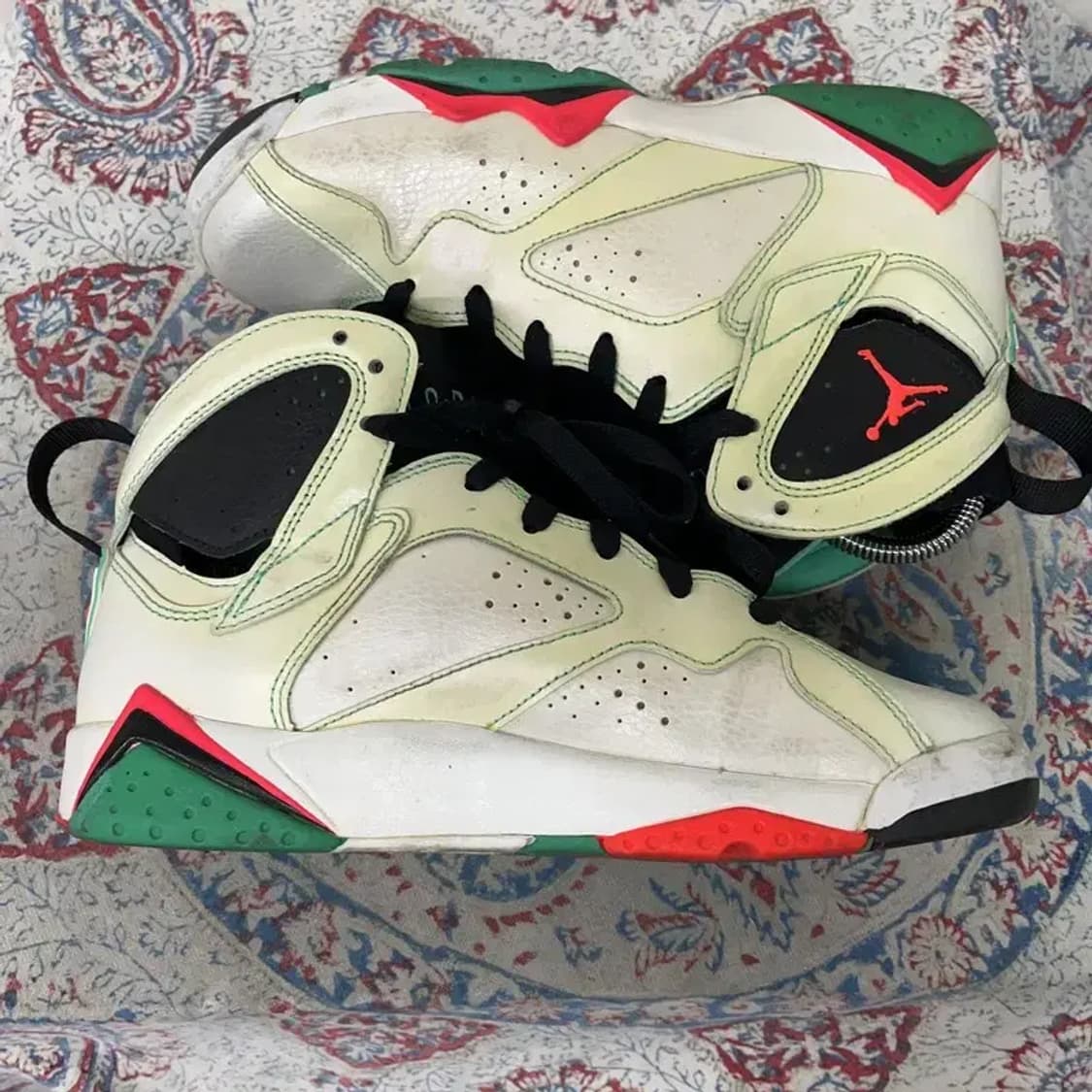 나이키 조던 7 레트로 30th 베르데 스니커즈 240 E01616 상품이미지3