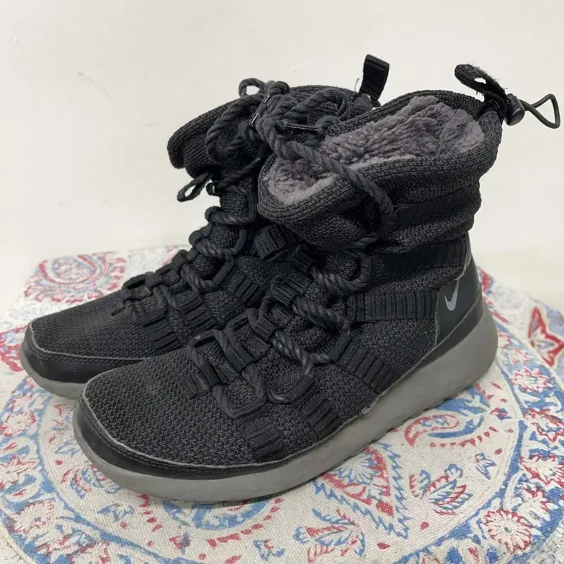 나이키 우먼스 로쉐런 하이 스니커부츠 털신발 230 E01682 상품이미지1