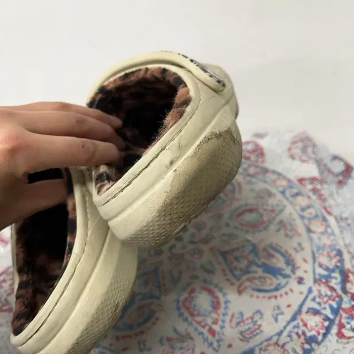 크록스 클래식 라인드 애니멀 리믹스 클로그 M7 E01685 상품이미지5