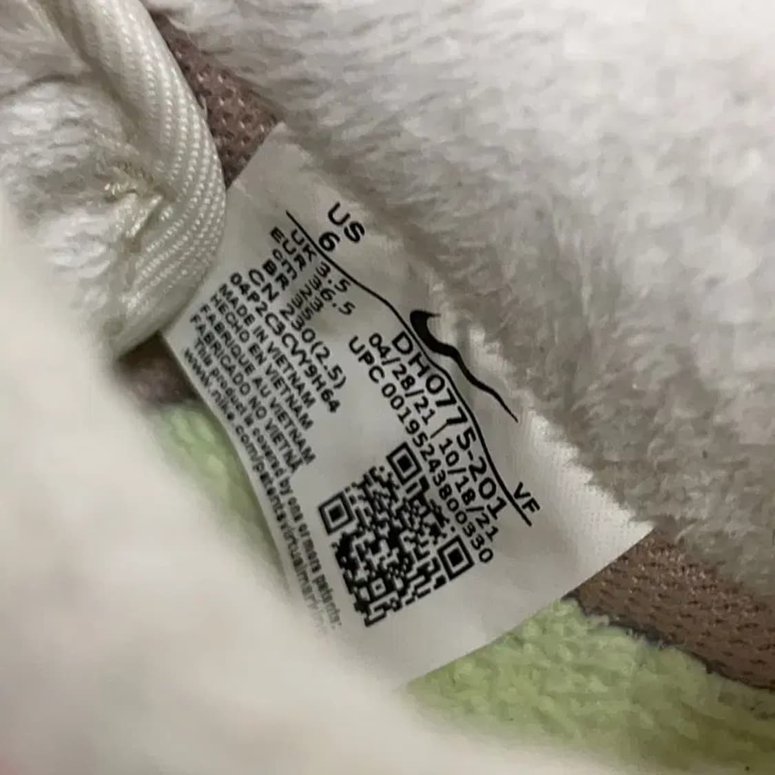 나이키 에어포스1 로우 LXXX 퀄트 털신발 겨울신발 230 E01689 상품이미지5