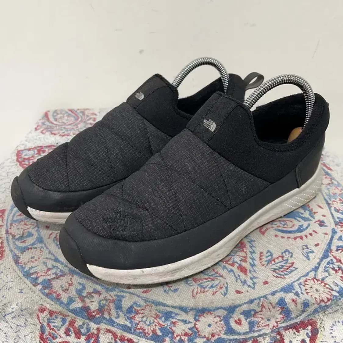 노스페이스 패딩 슬립온 방한화 겨울신발 240 E01742 상품이미지1