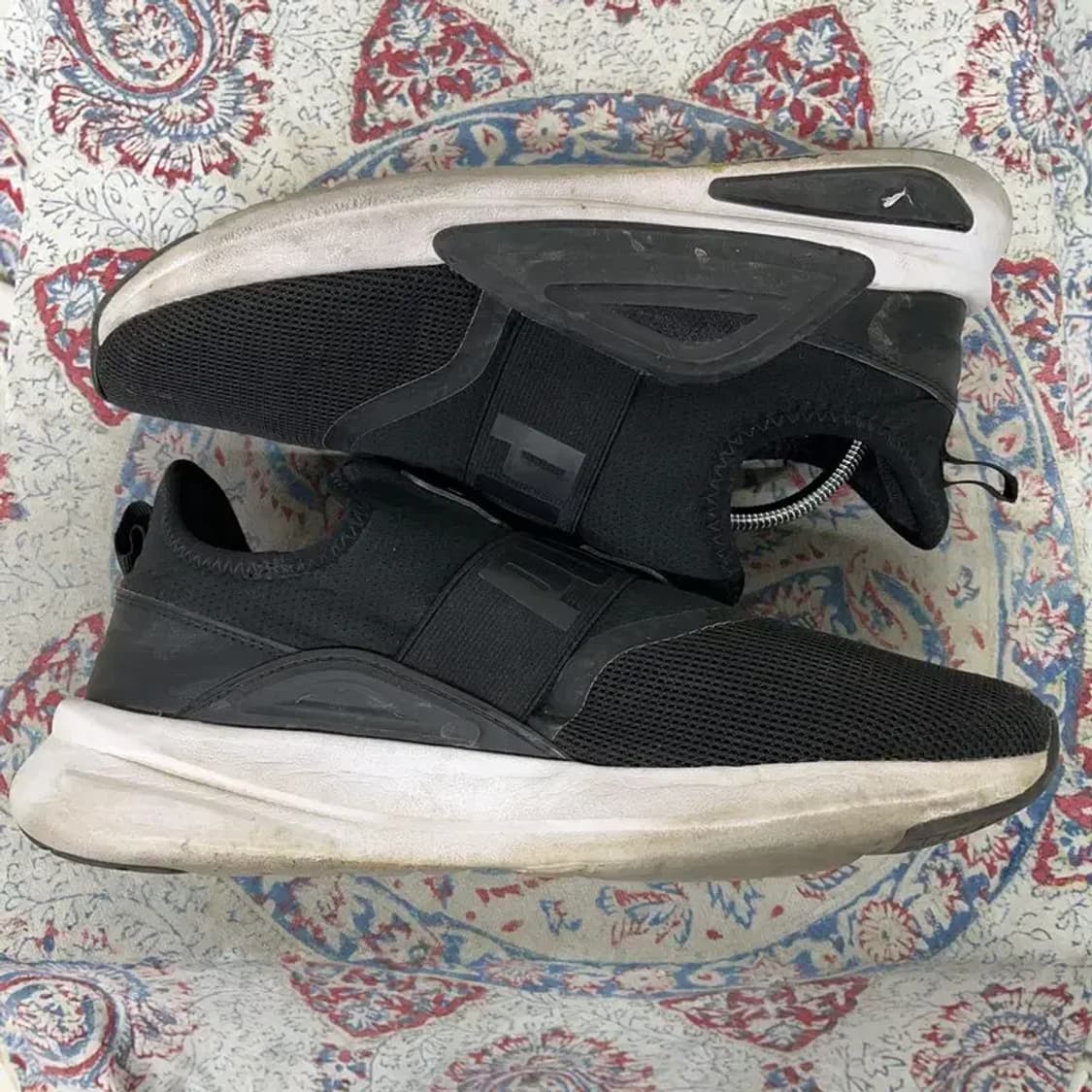 푸마 소프트라이드 엔조 에보 슬립온 스니커즈 280 E01751 상품이미지3