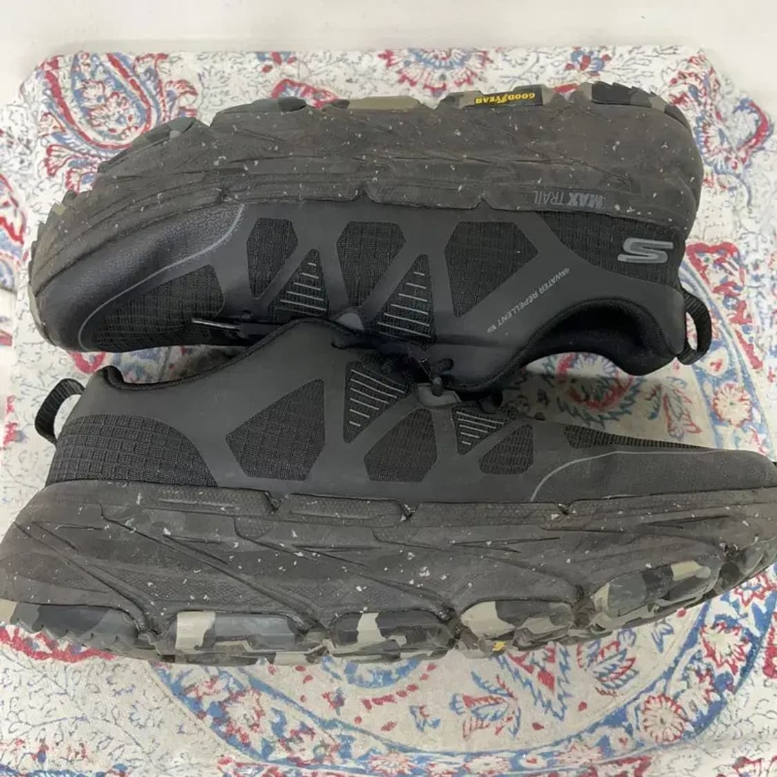 스케쳐스 맥스 쿠셔닝 프리미어 트레일 운동화 300 E01752 상품이미지3