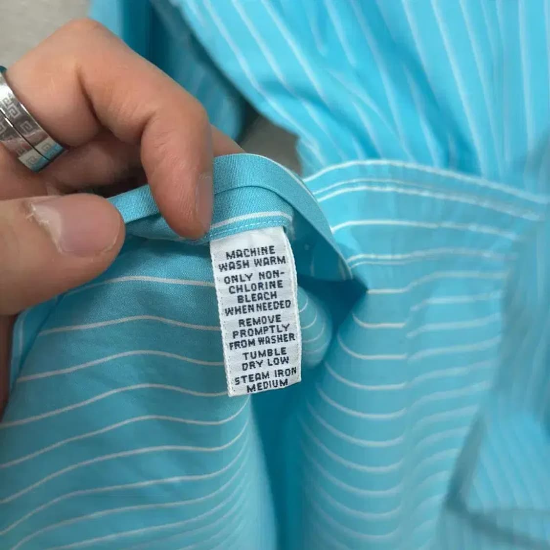 폴로 랄프로렌 자수로고 스트라이프 오버핏 셔츠 100 D05111 상품이미지4