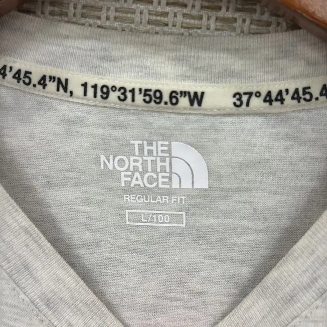 노스페이스 등산 아웃도어 빅로고 반팔티 100 D06382 상품이미지3