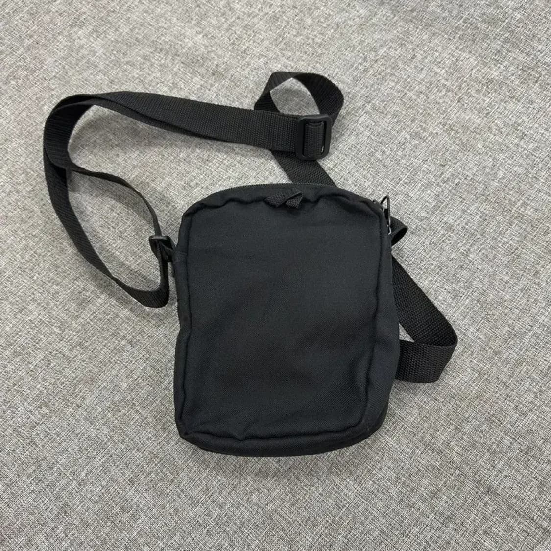 아디다스 미니백 크로스백 가방 D06510 상품이미지2