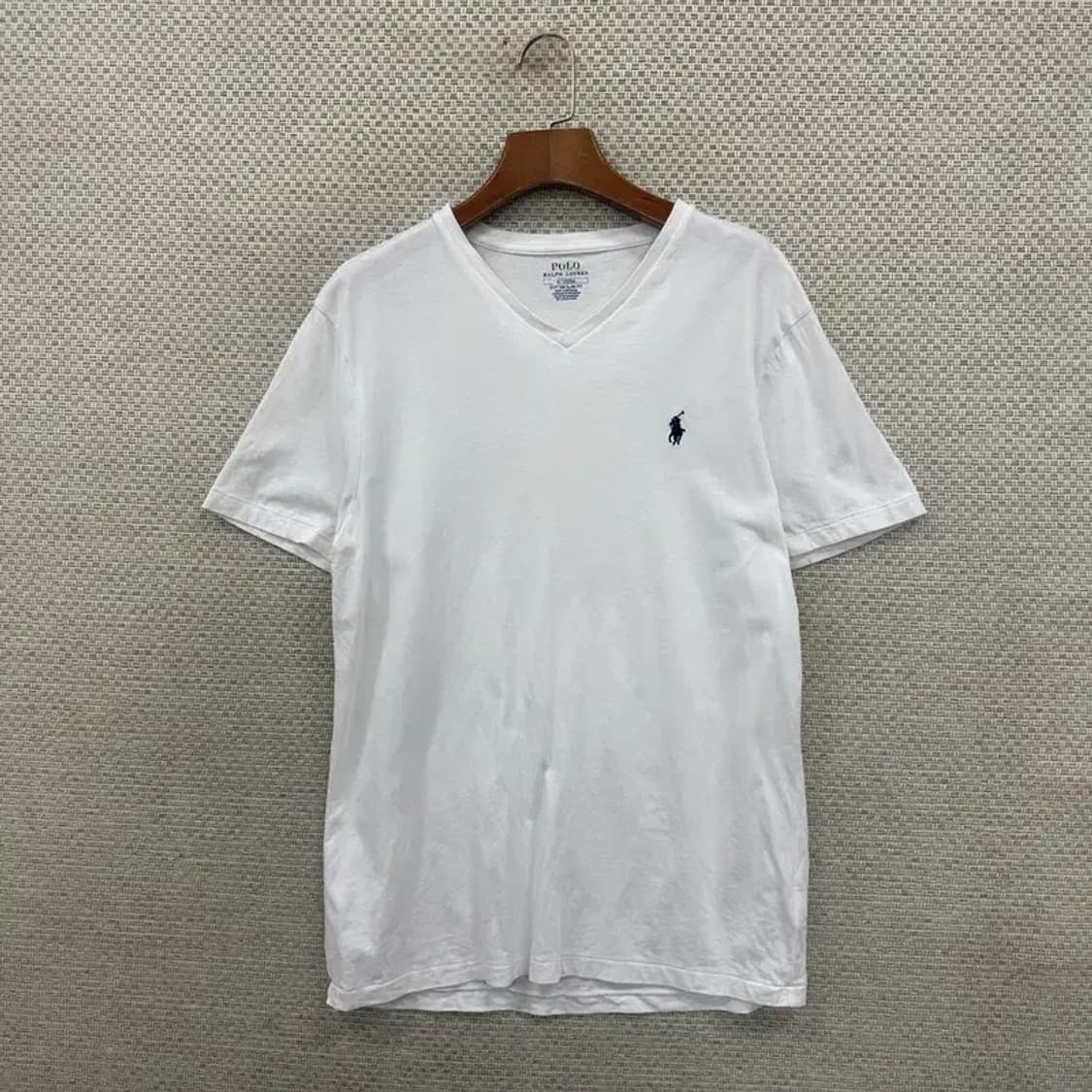 폴로 랄프로렌 캐쥬얼 브이넥 화이트 반팔티 95 D06562 상품이미지1