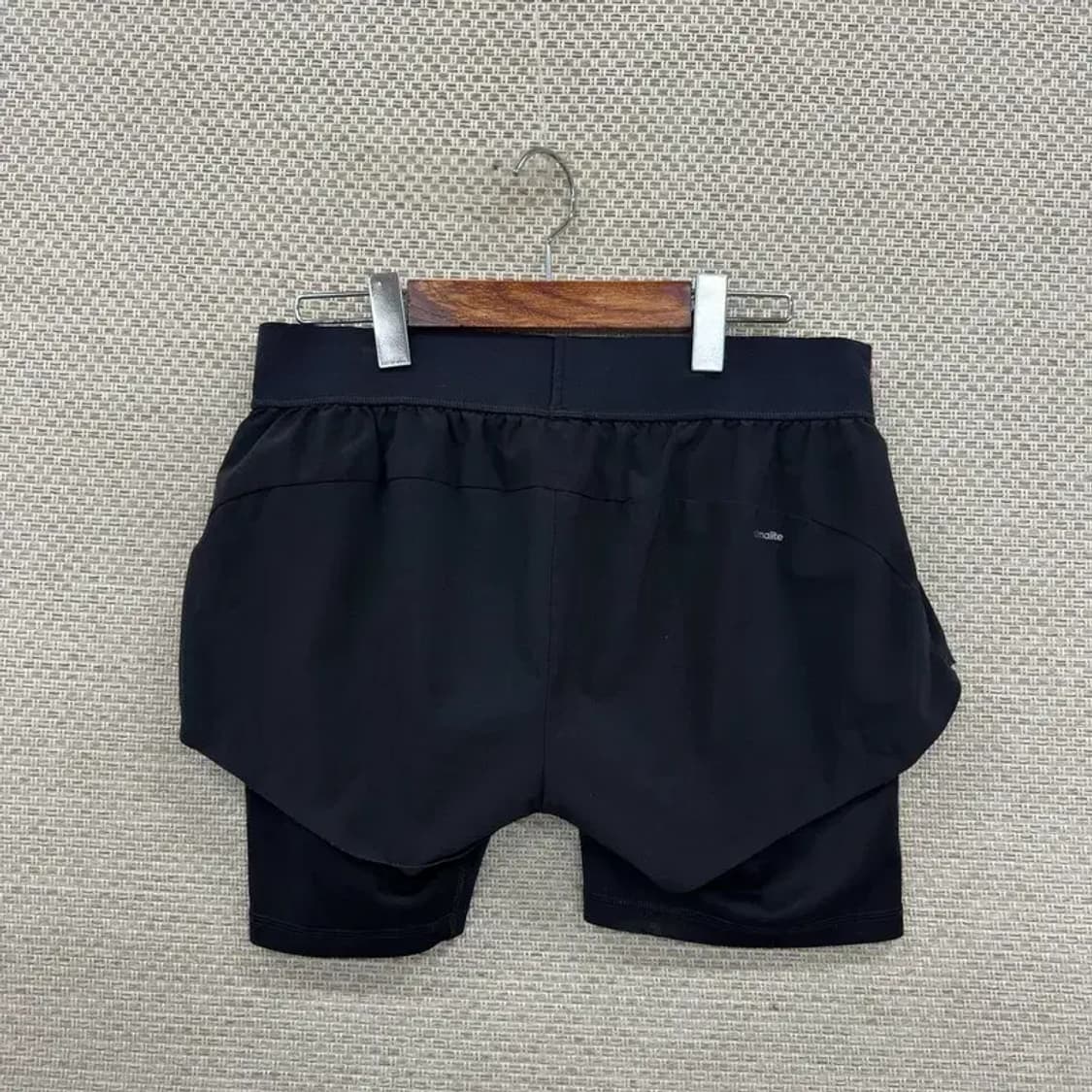 아디다스 헬스 런닝 블랙 기능성 여자 운동 반바지 100 D06862 상품이미지2