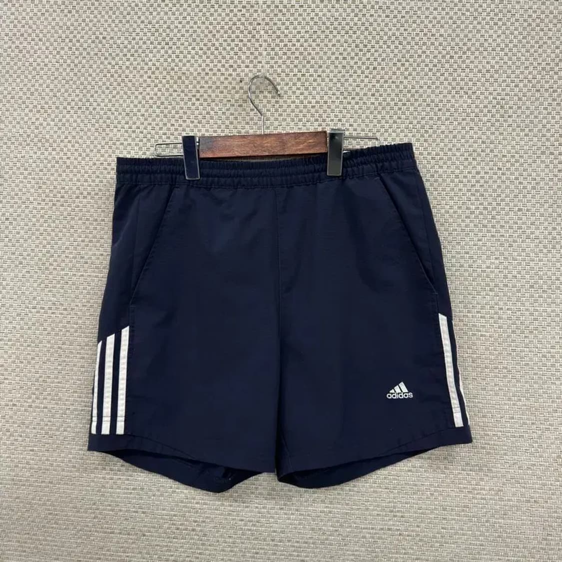 아디다스 네이비 삼선 운동 반바지 85 D06866 상품이미지1
