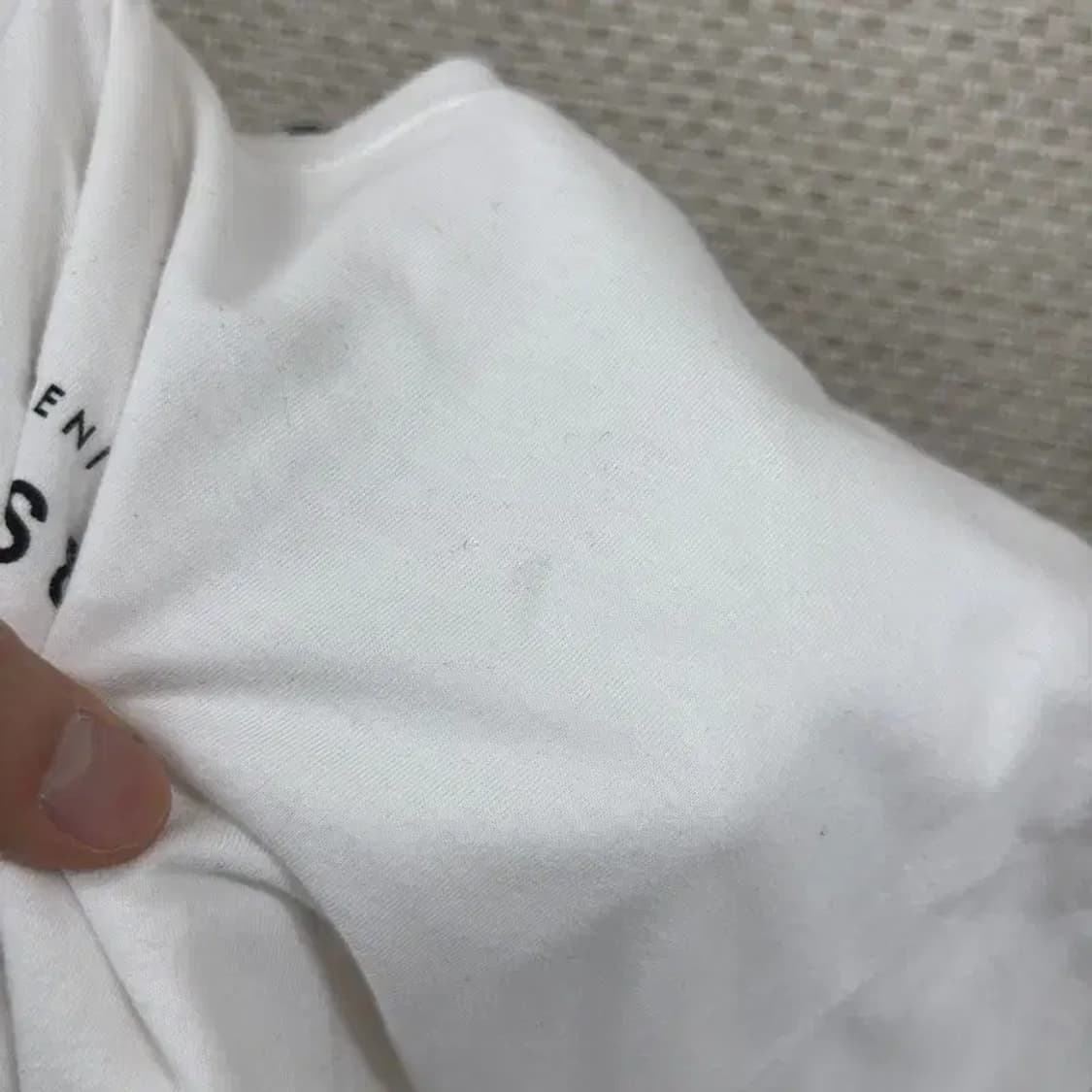 게스 화이트 캐주얼 롱슬리브 긴팔티 105 D07132 상품이미지6