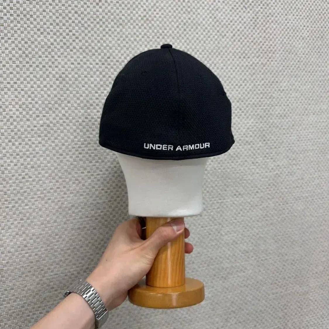 언더아머 블랙 클래식핏 볼캡 운동 모자 D07146 상품이미지3