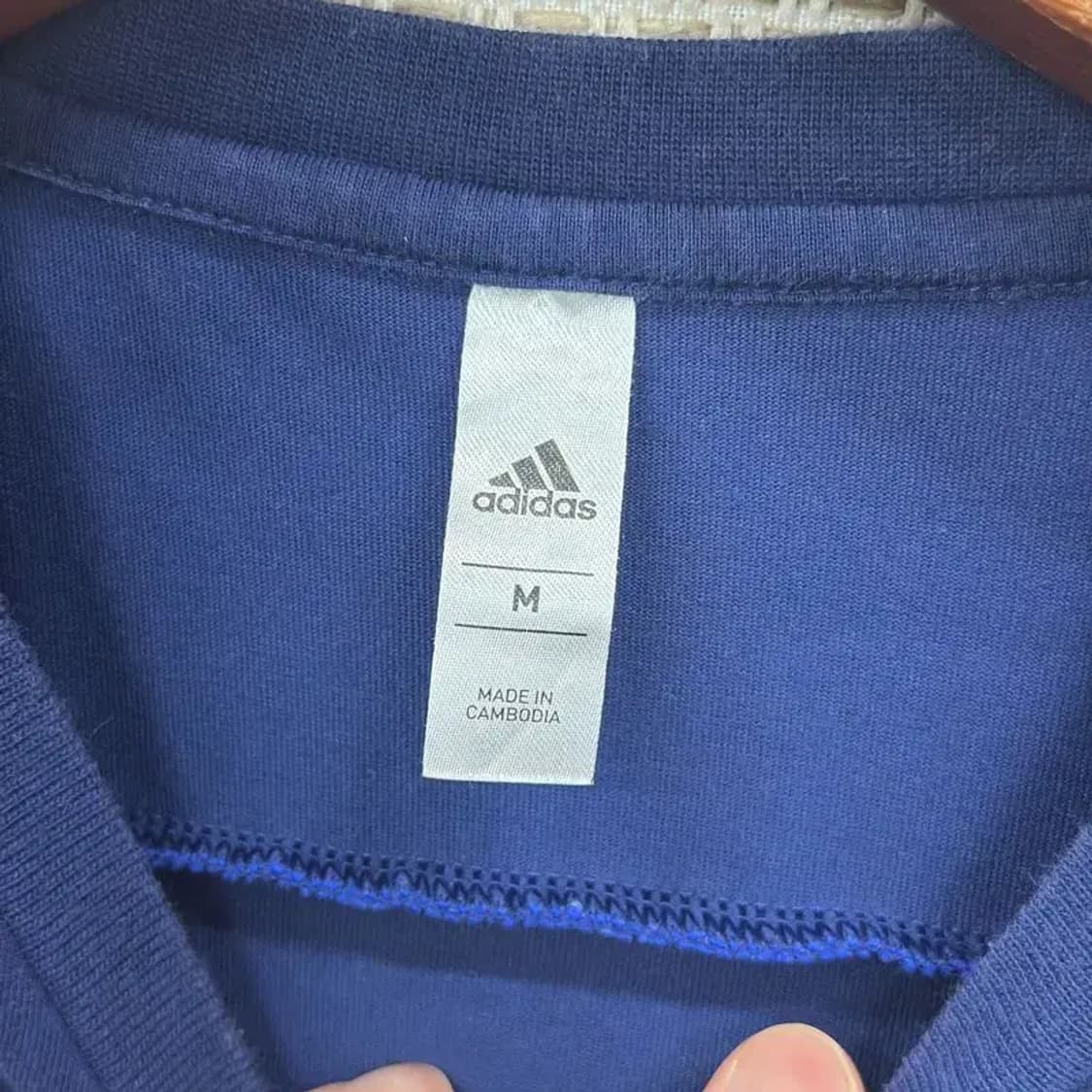 아디다스 자수로고 캐주얼 반팔티 95 D07388 상품이미지3