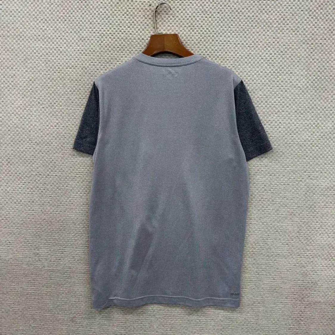 뉴발란스 운동 기능성 반팔티 95 D07666 상품이미지2