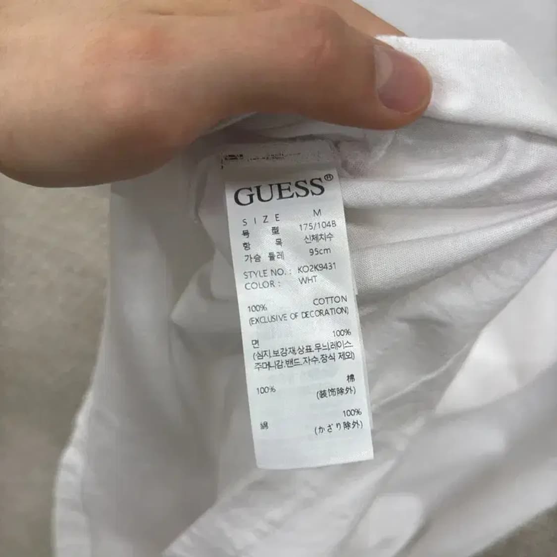 게스 화이트 캐주얼 반팔티 95 D07670 상품이미지4