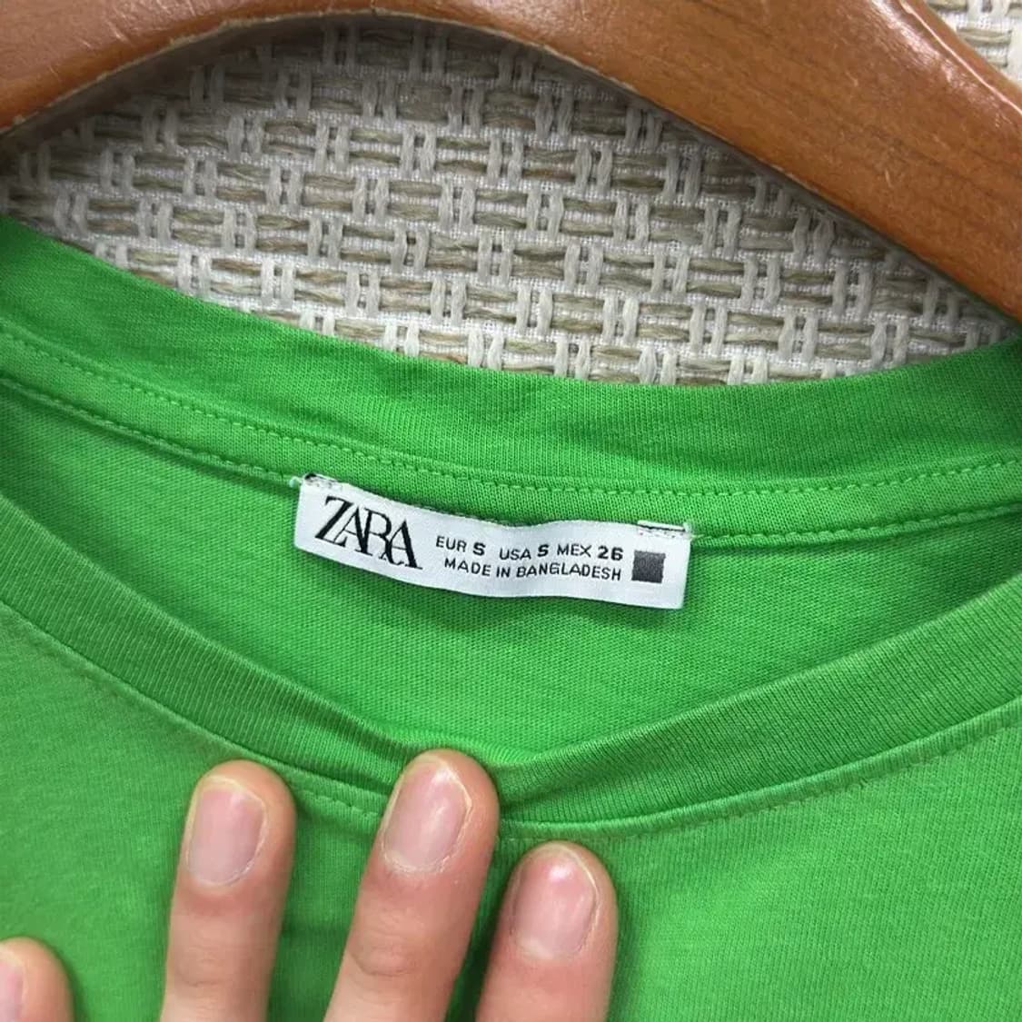자라 ZARA 그린 무지 여자 나시티 민소매티 90 D07839 상품이미지3