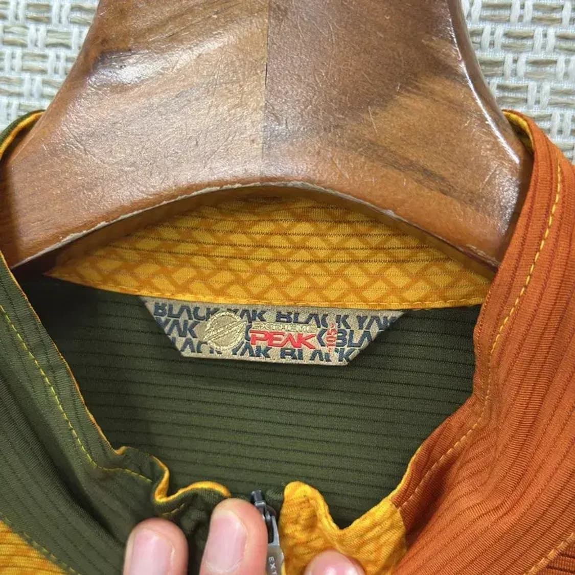 블랙야크 아웃도어 기능성 반집업 긴팔티 105 D07952 상품이미지3