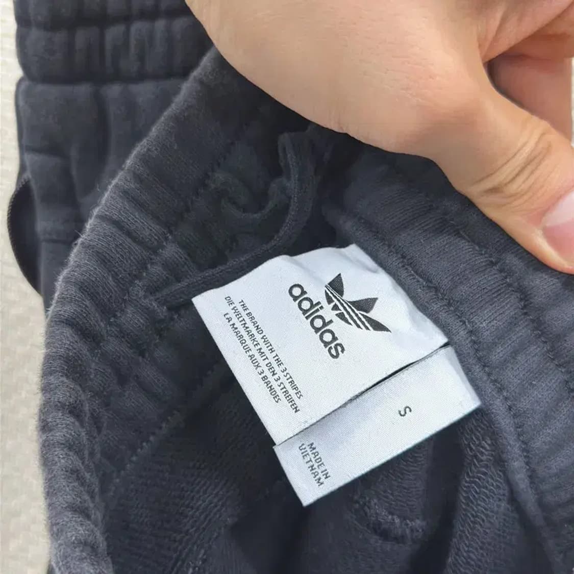 아디다스 블랙 사이드라인 조거팬츠 S D08055 상품이미지3