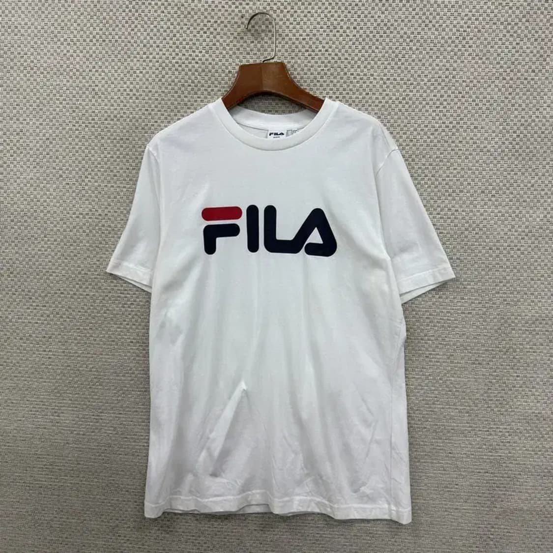 필라 FILA 캐주얼 빅로고 화이트 반팔티 95 D08039 상품이미지1