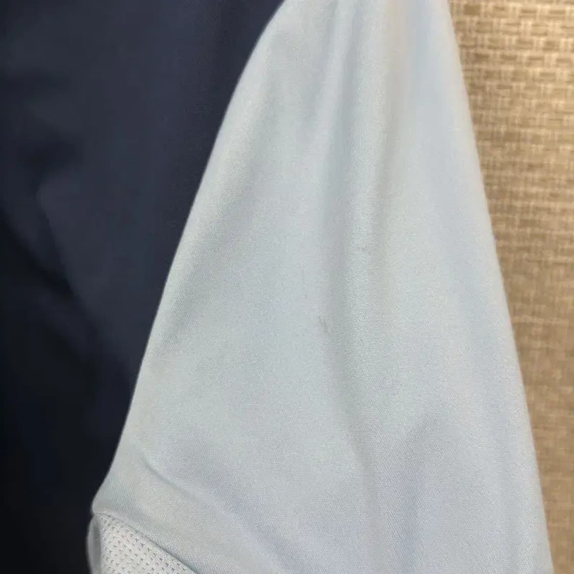 아디다스 자수로고 브이넥 기능성 반팔카라티 100 D08204 상품이미지5